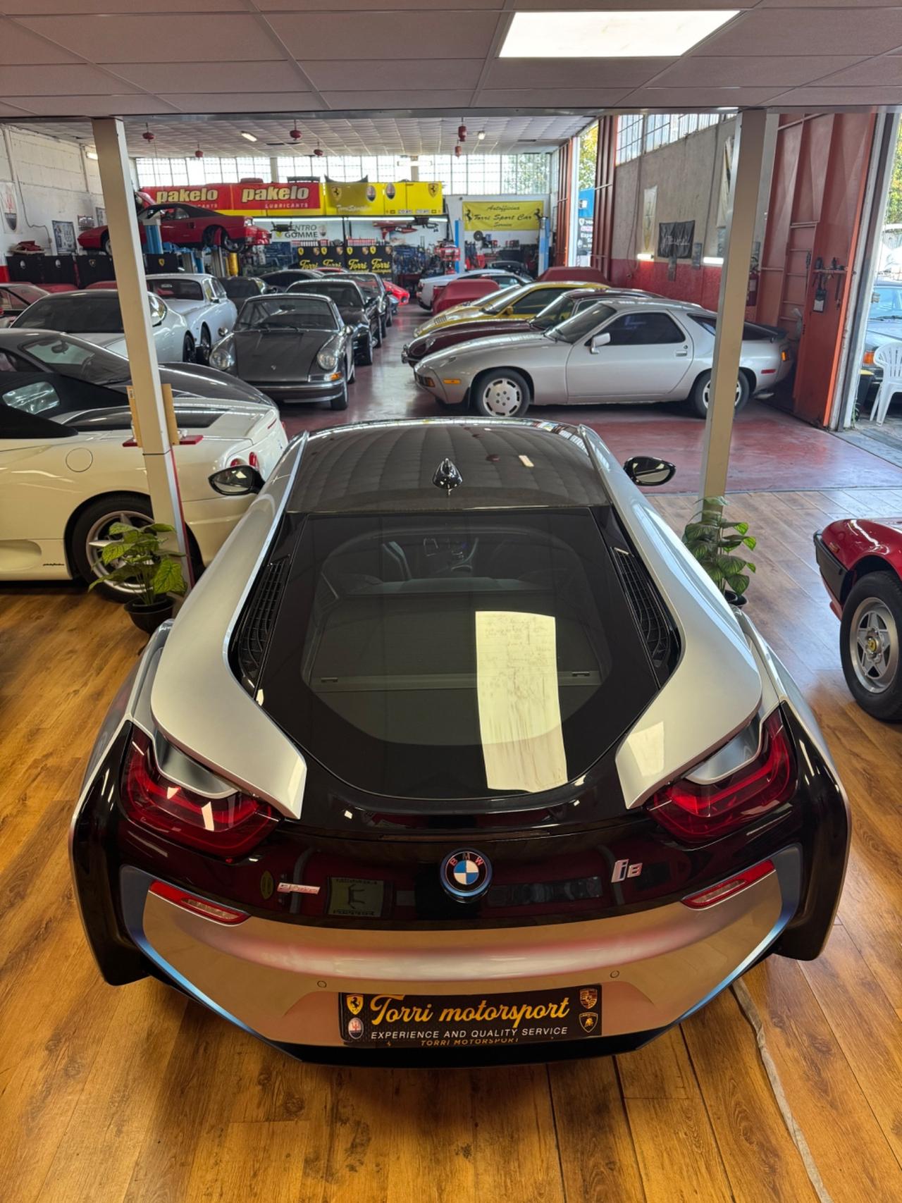 Bmw i8 ufficiale BMW PERMUTE