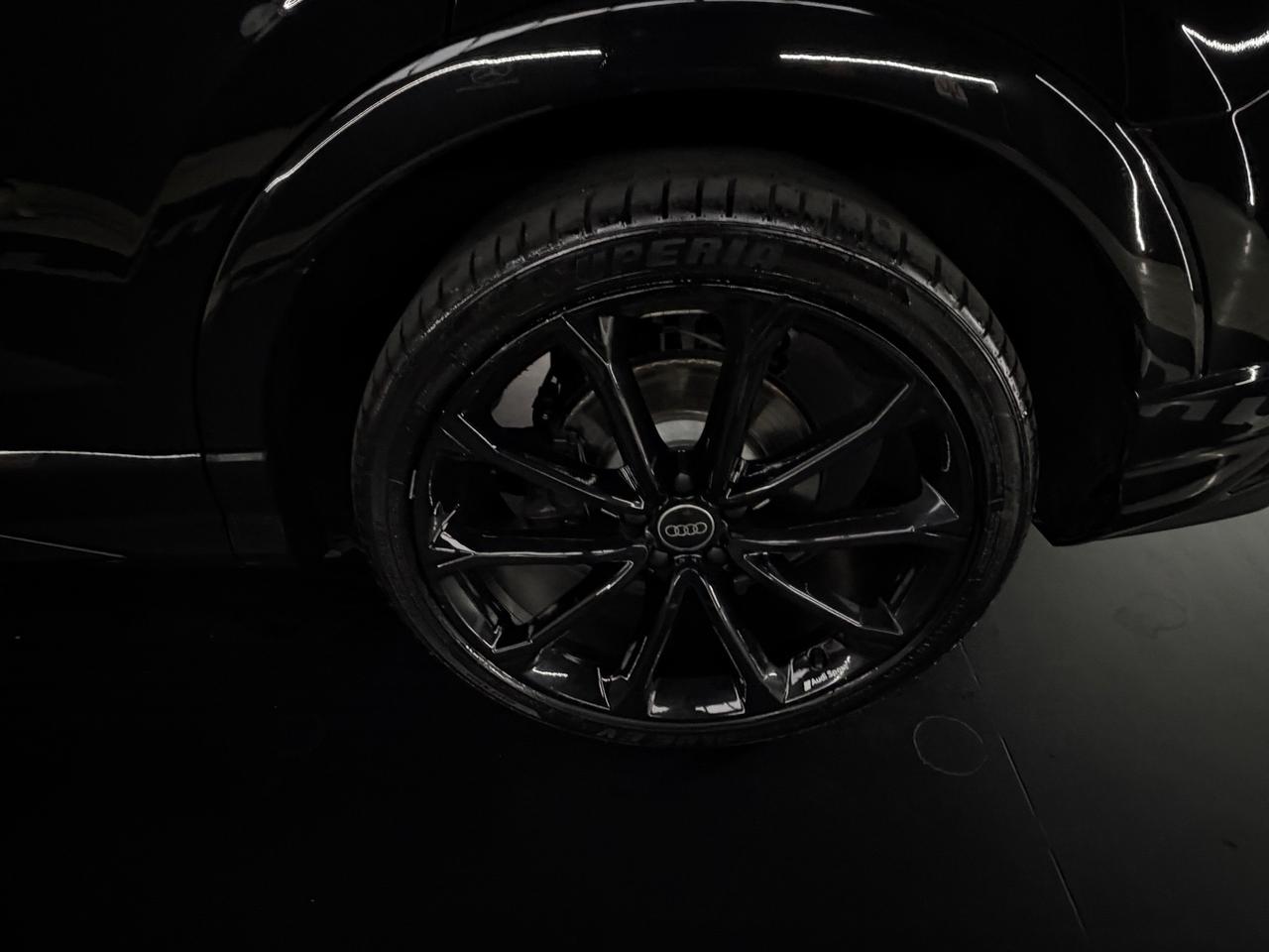 Audi Q3 RS quattro S tronic