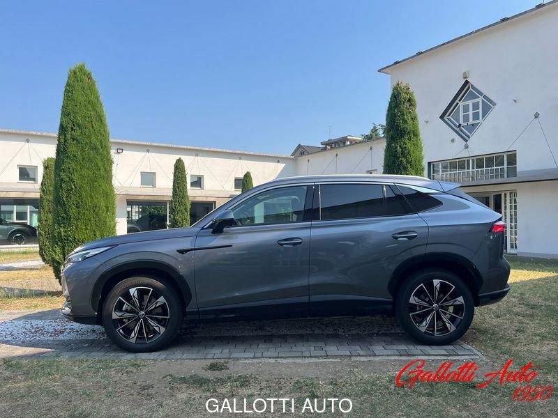 MG HS 1.5 T HEV Luxury AT