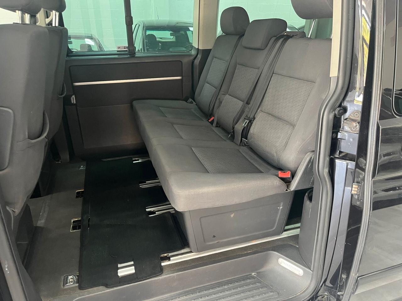 Volkswagen T5 Multivan 2.5 tdi Highline 130cv 7 POSTI