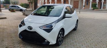 Toyota Aygo Connect 1.0 VVT-i 72 CV 5 porte x-play