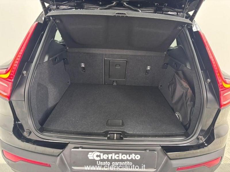 Volvo XC40 T3 Geartronic Momentum Pro
