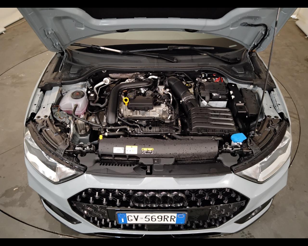 AUDI A1 II 2022 allstreet - A1 allstreet 25 1.0 tfsi Business 95cv