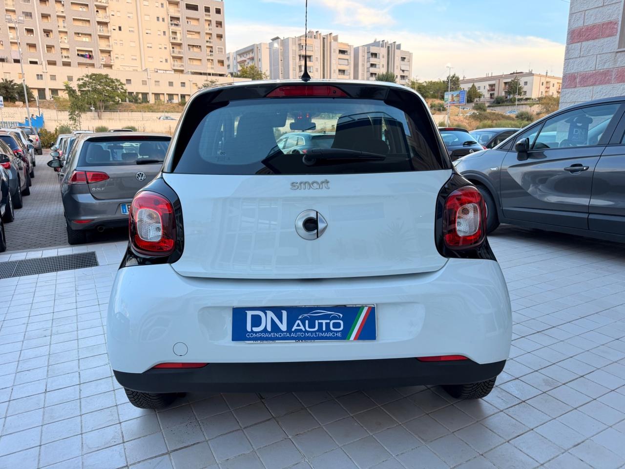 Smart ForFour 70 1.0 Youngster