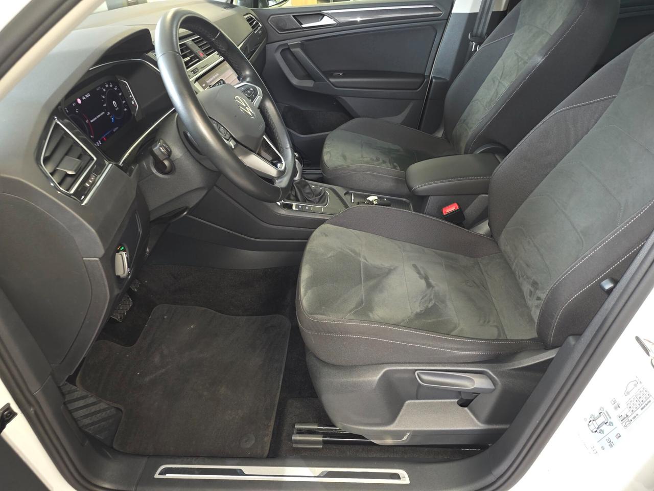 Volkswagen Tiguan 2.0 TDI 150 CV SCR DSG Elegance