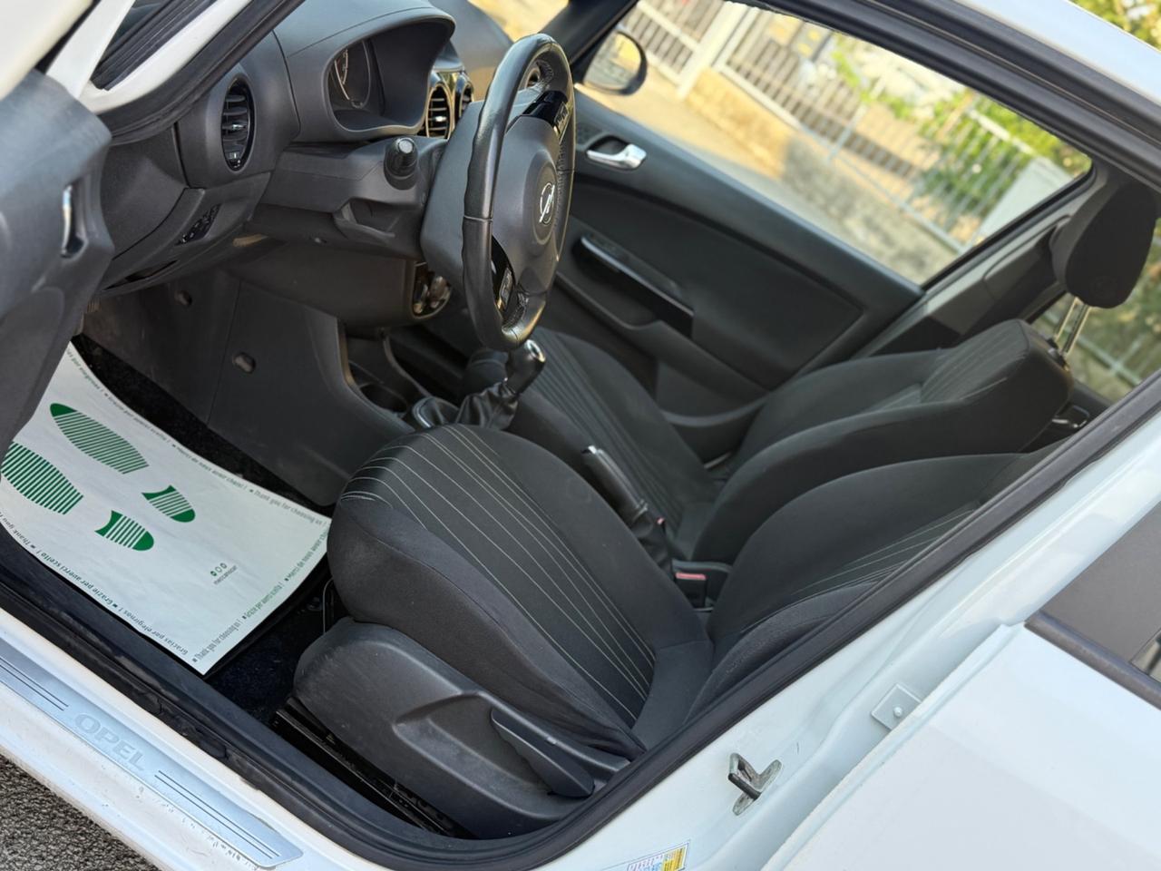 Opel Corsa 1.2 5 porte Edition