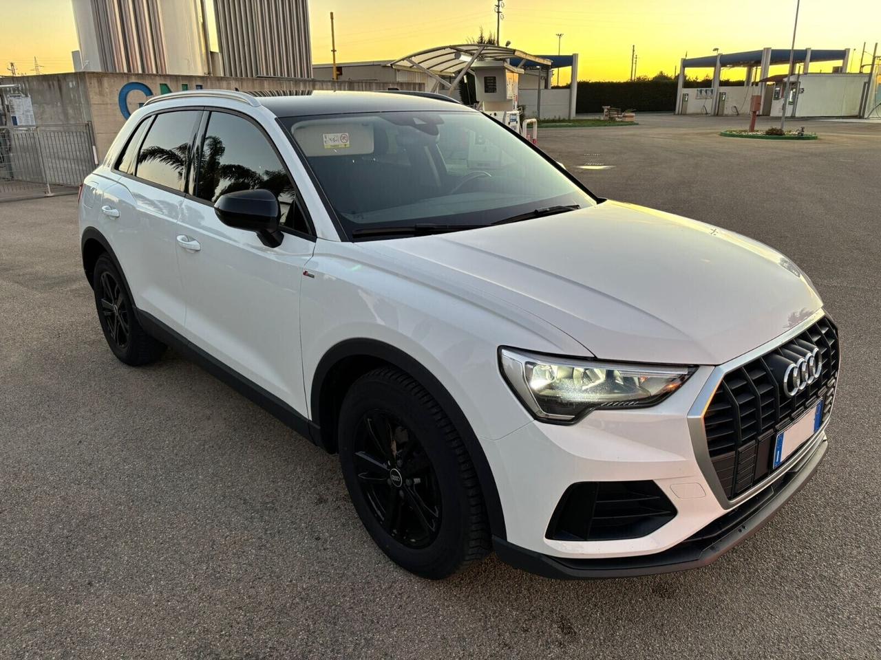 AUDI Q3 S-LINE 2.0 TDI 35 150Cv -10/2021