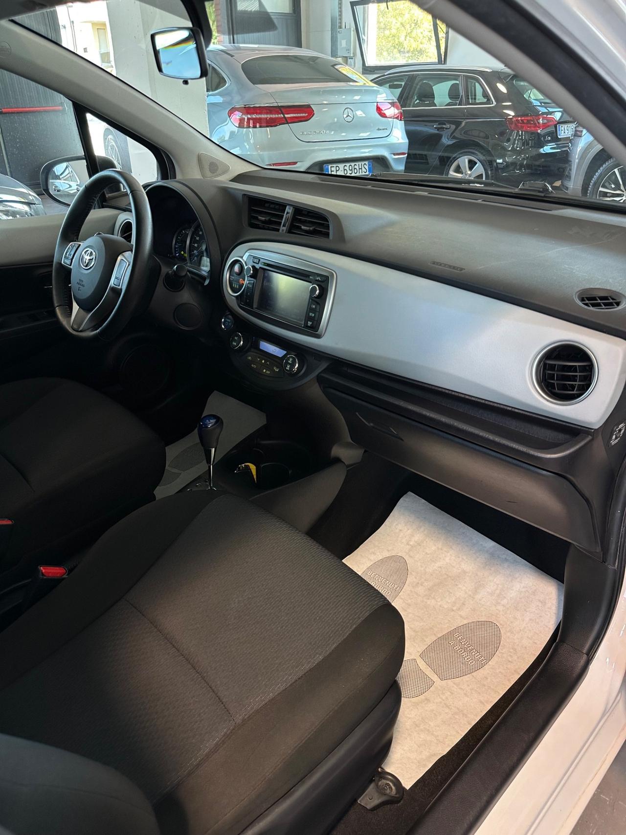 Toyota Yaris 1.5 Hybrid 5 porte Lounge Più