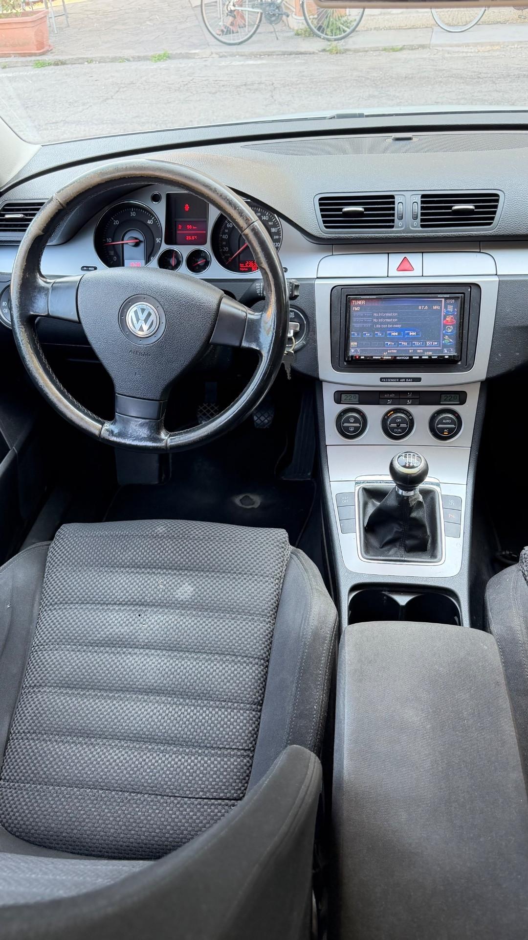 Volkswagen Passat 2.0 TDI DPF Var. Comfortline
