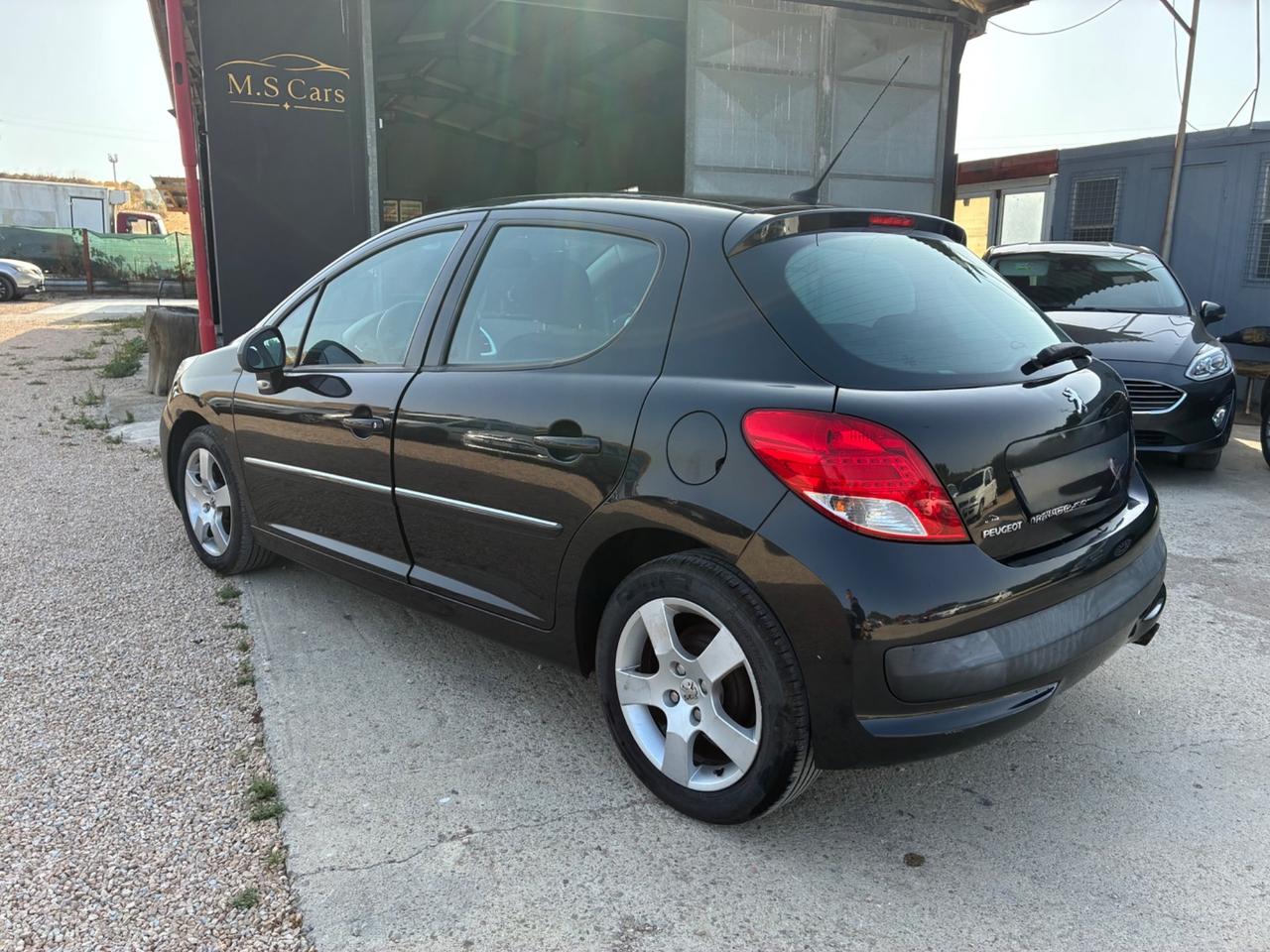 Peugeot 207 1.6 8V HDi 93CV 3p. XS