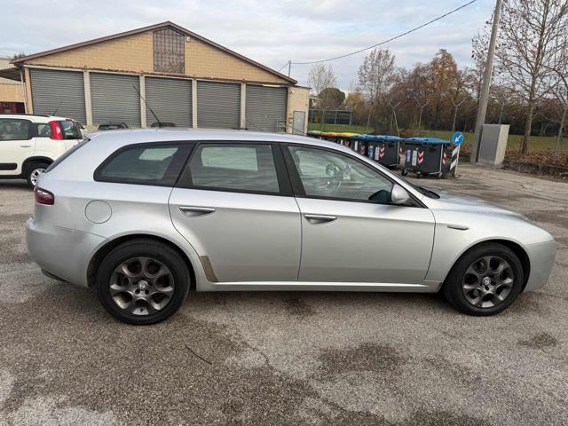 ALFA ROMEO 159 174,024km 1.9jtdm Sportwagon perfetta di meccanica