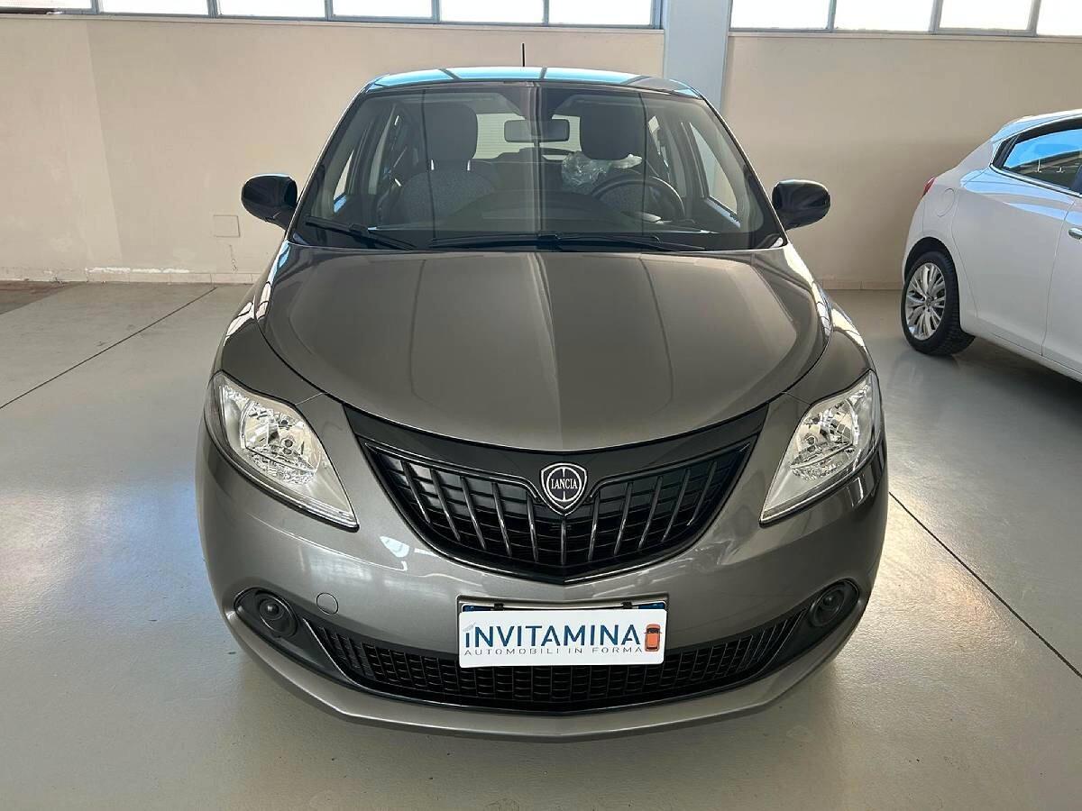 Lancia Ypsilon 1.0 FireFly 5 porte S&S Hybrid Silver
