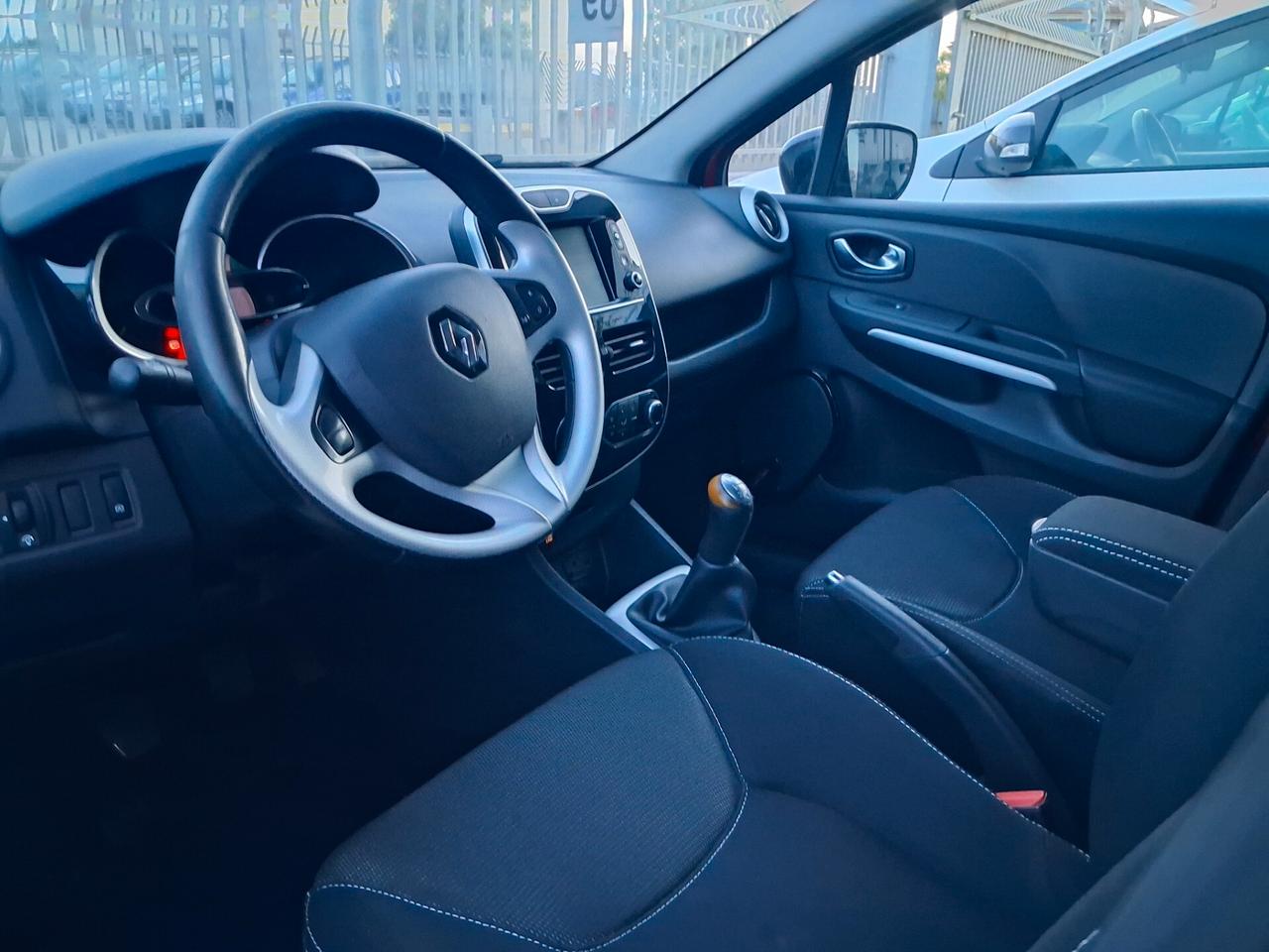 RENAULT Clio Duel 1.500 dCi 90cv Km120.400