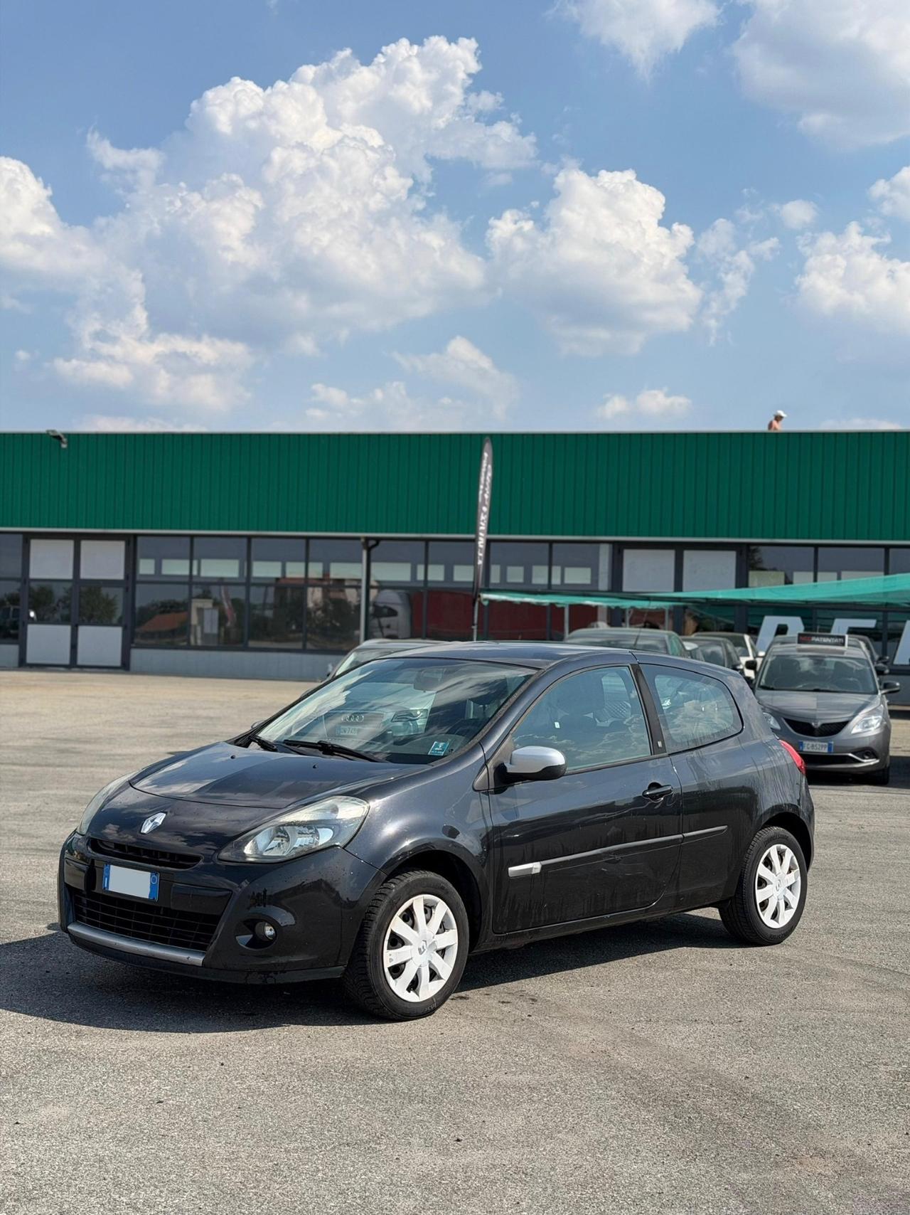 Renault Clio 3ª serie 1.2 16V 3 porte Luxe