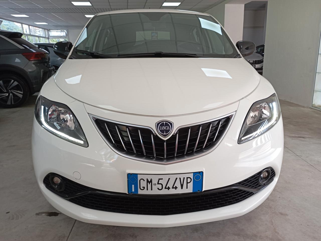 Lancia Ypsilon 5P 1.0 FireFly Hybrid Gold