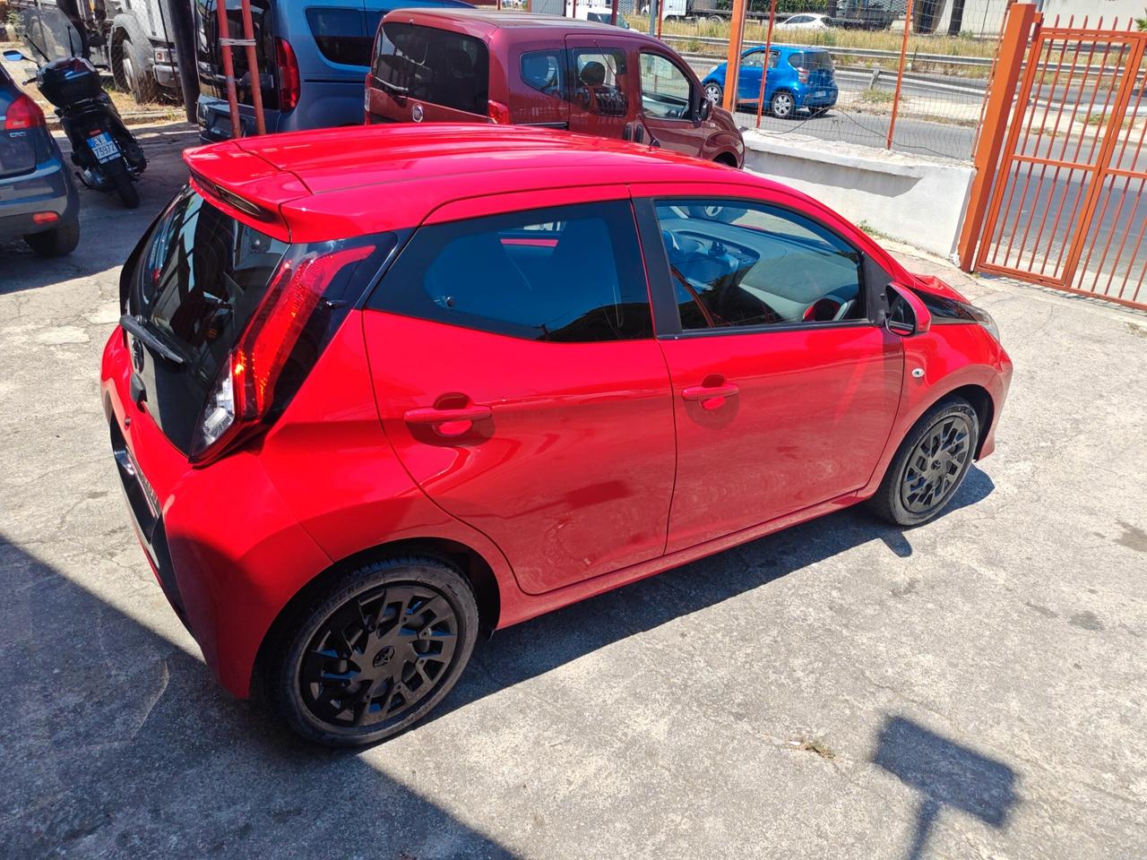 Toyota Aygo 1.0 benzina 02/2019 cv73
