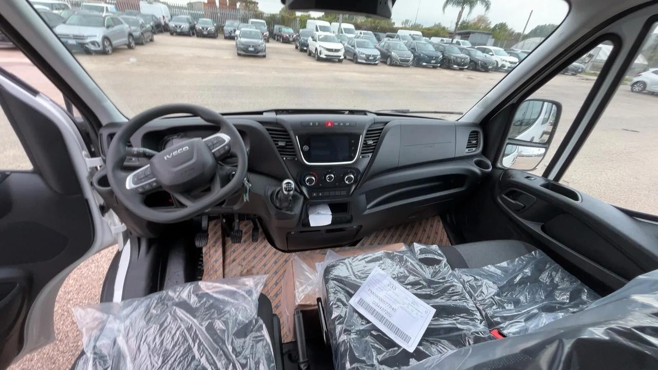 IVECO DAILY 35C16 2.3 156cv 3750mm 7Posti