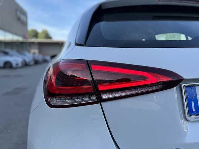 Mercedes-Benz A 180 A 180 Automatic Sport