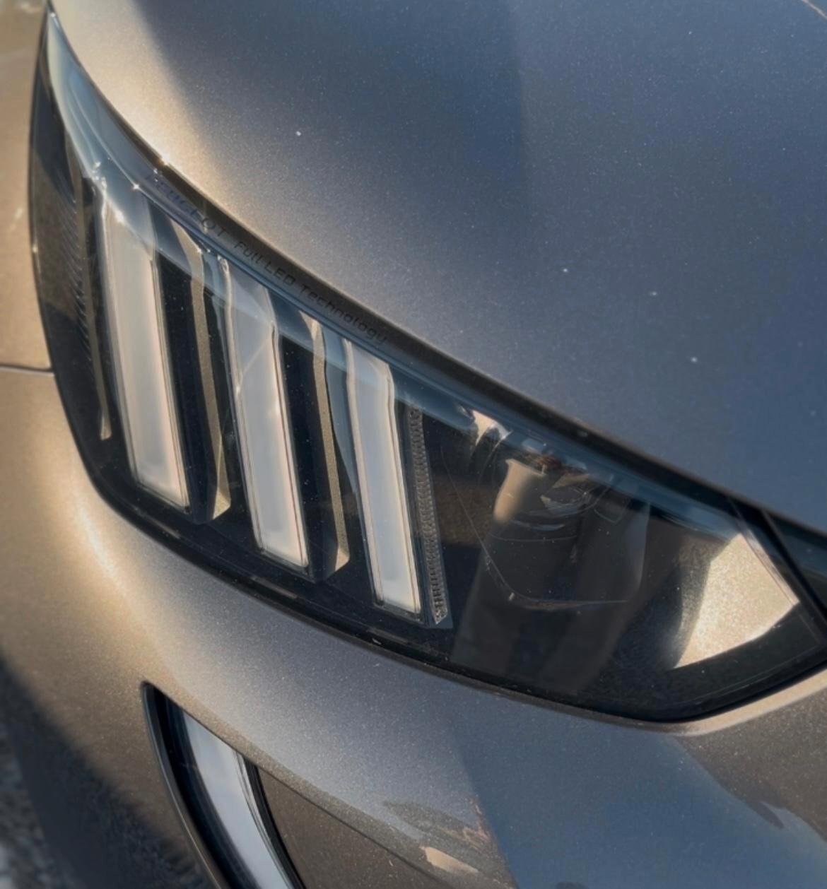 Peugeot 2008 GT 130 EAT8