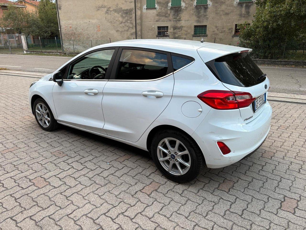 Ford Fiesta 5 Porte Fiesta 5p 1.0 hybrid Titanium s&s 125cv OK NEOPATENTATO