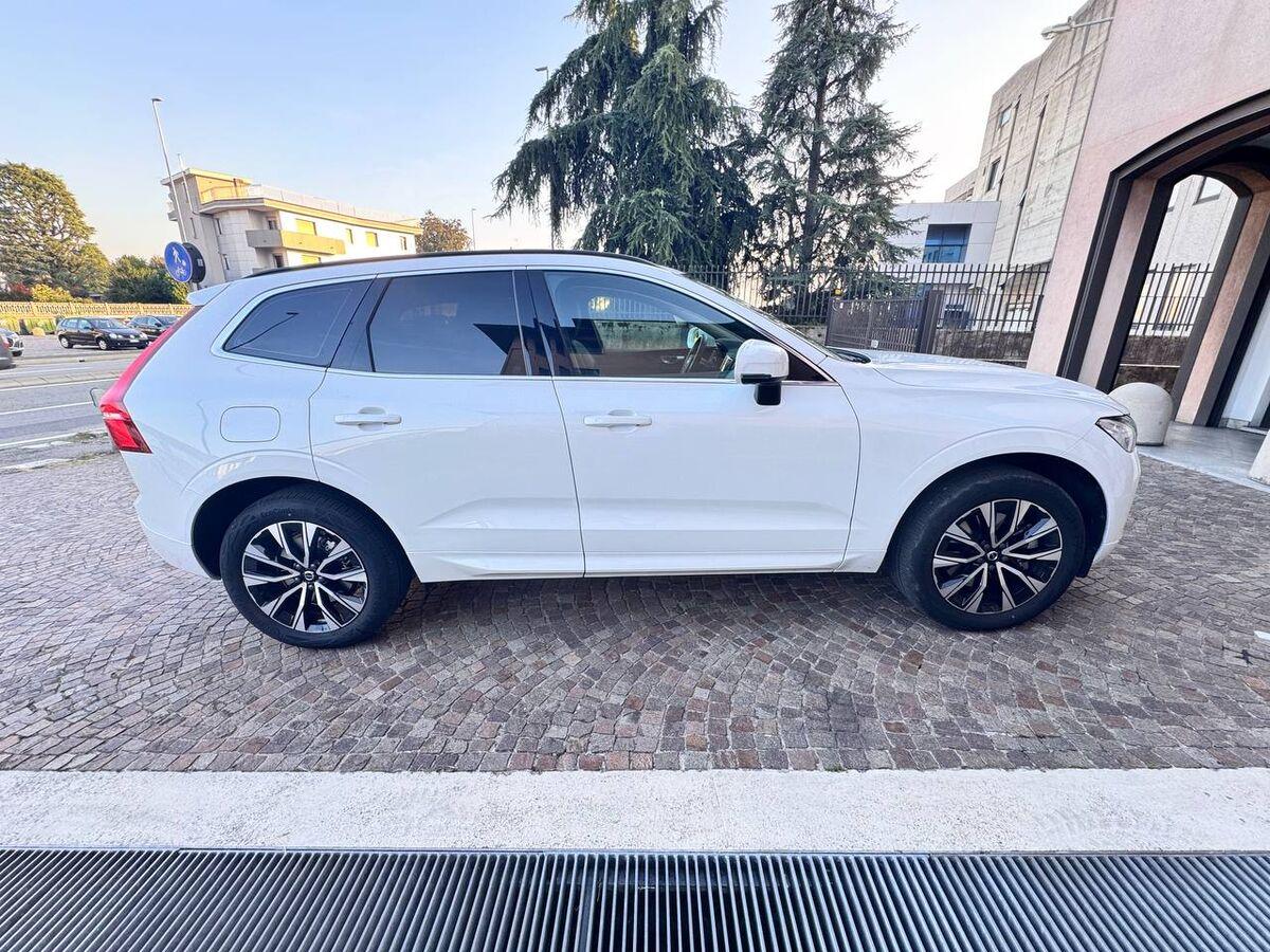 Volvo XC60 2.0 b4 Core awd auto