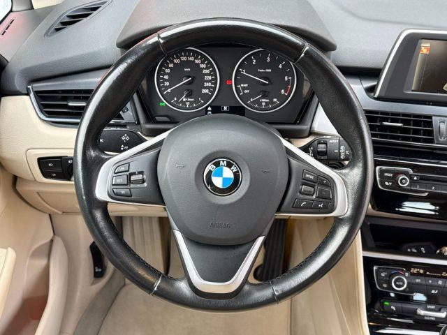 BMW 214 d Active Tourer Advantage OK Neopatentati