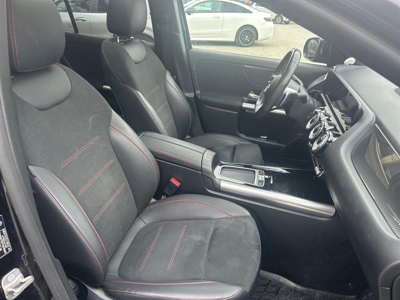 Mercedes-Benz GLA 200 AMG Line Premium Plus #9052