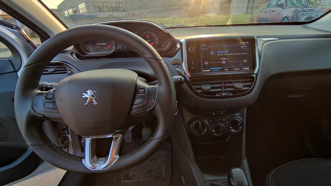 Peugeot 208 PureTech 82 5p. GPL Allure NEOPATENTATI - 2018