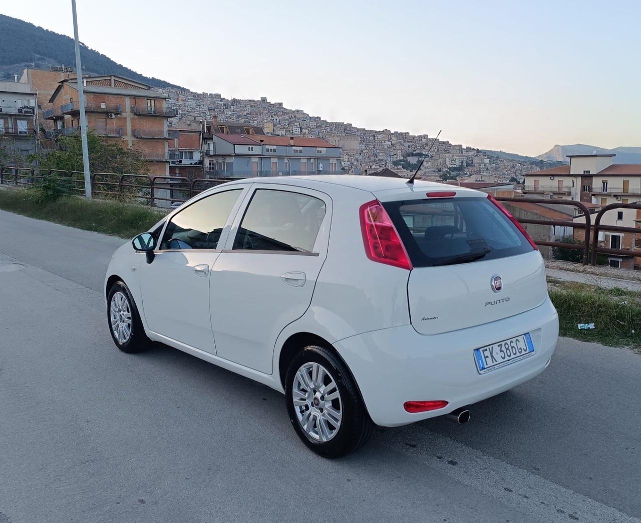 Fiat Punto 1.3 MJT II S&S 95 CV 5 porte Street