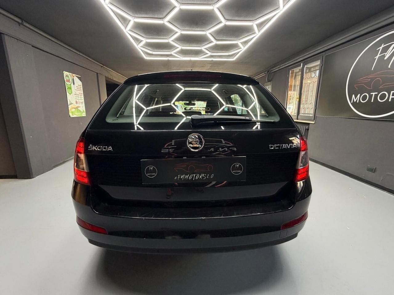 Skoda Octavia 1.6 TDI CR 110 CV DSG Wagon Style