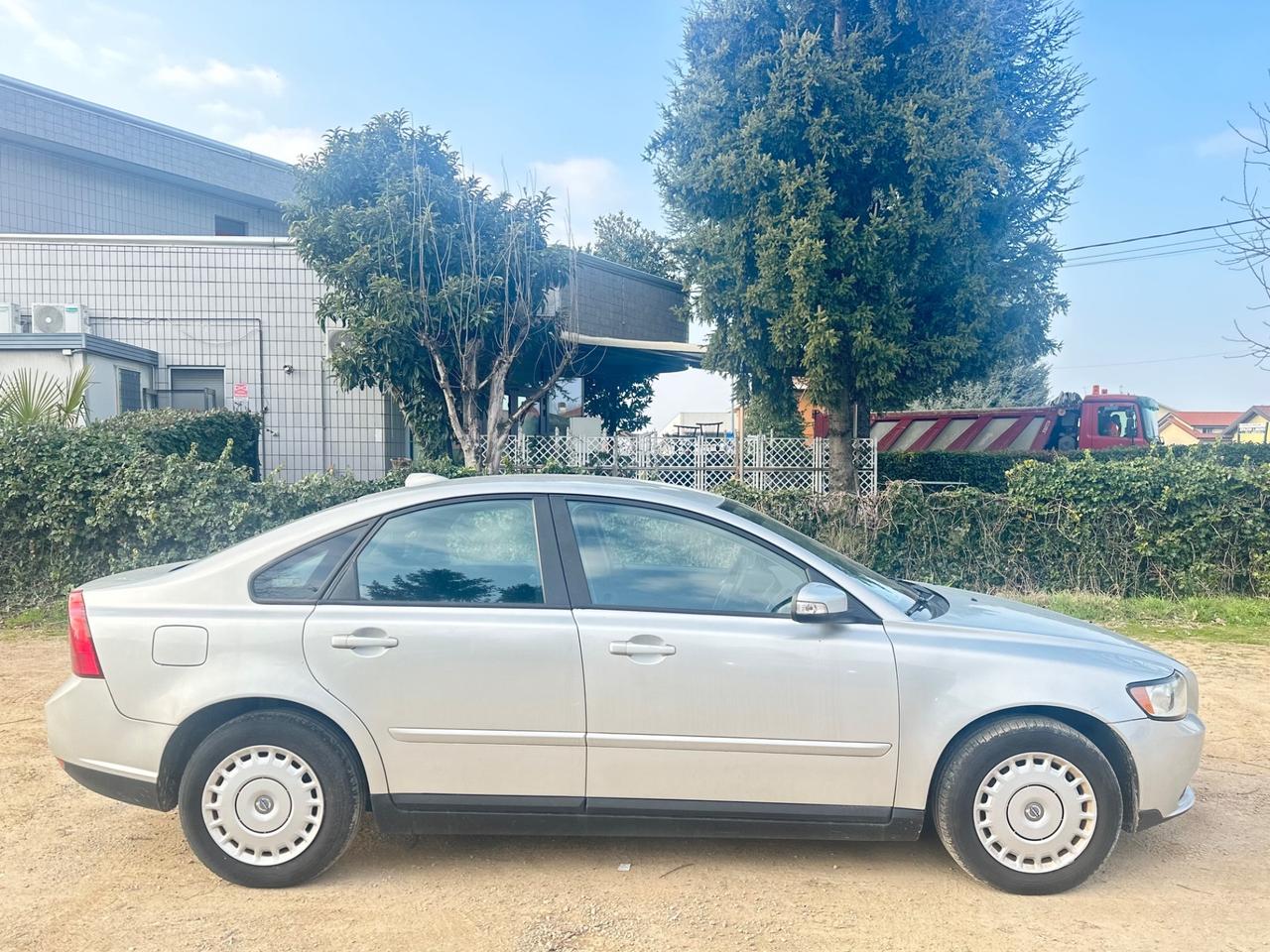 Volvo S40 1.6 16V cat Summum