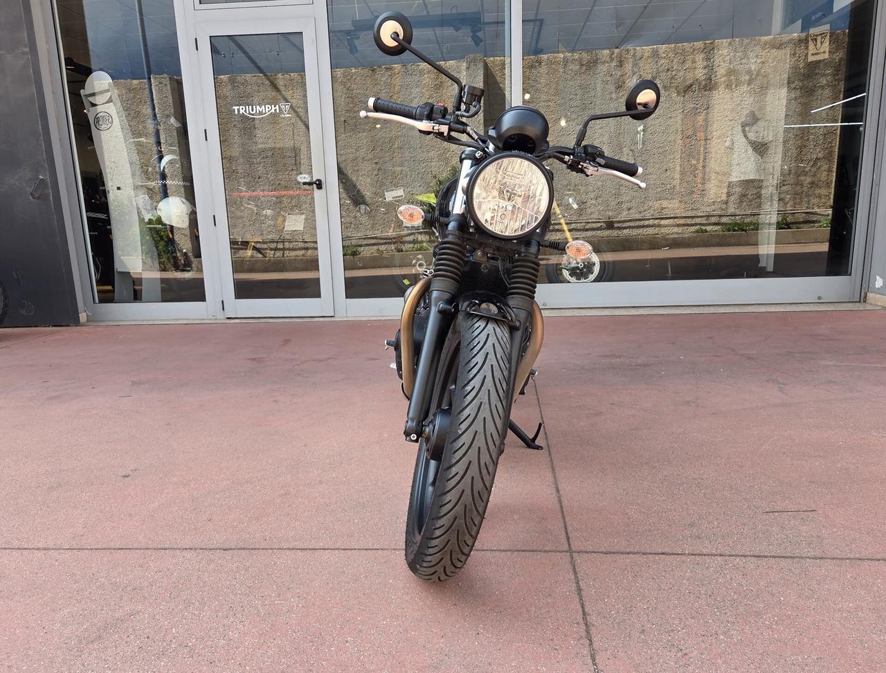 Triumph Speed Twin 900 Stealth Edition