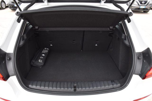 BMW 116 d 5p. Business Advantage