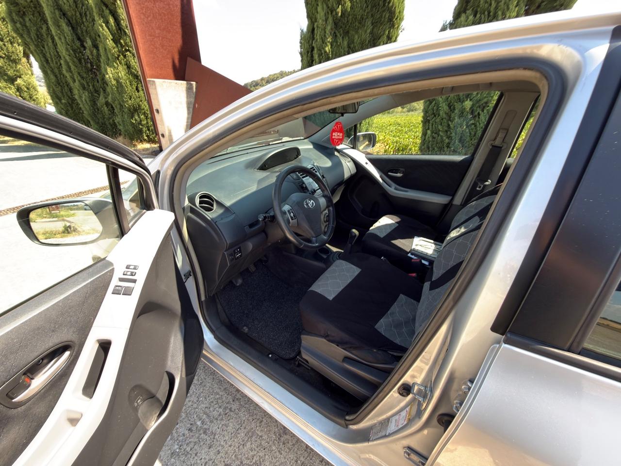 Toyota Yaris 1.3 5 porte Sol PERFETTA