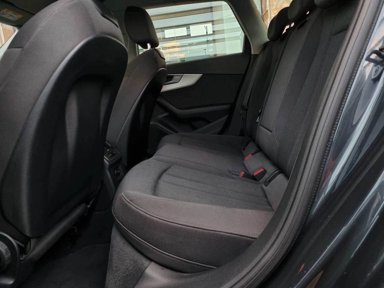 Audi A4 V Avant 40 2.0 tdi mhev 204cv s-tronic