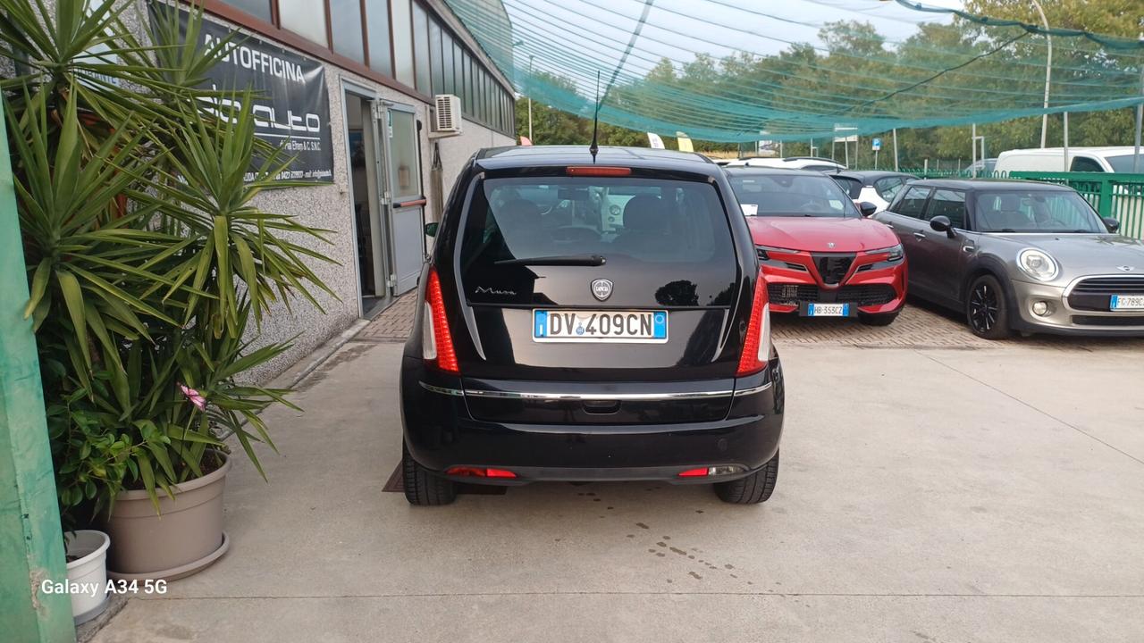 Lancia MUSA 1.4 16V Platino ok neopatentati