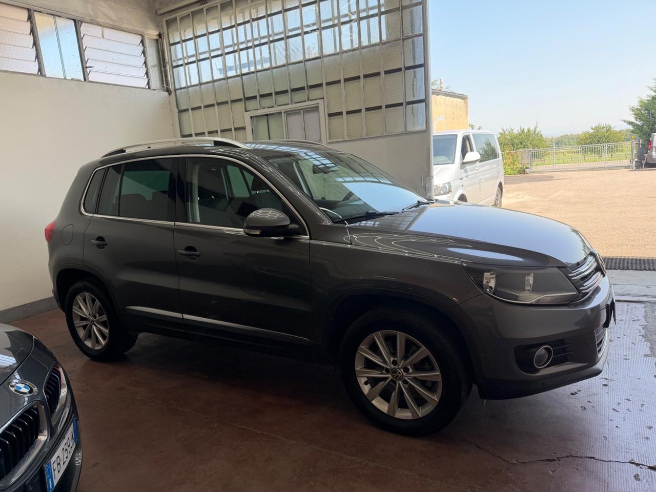 Volkswagen Tiguan 2.0 TDI 140 CV Sport & Style BlueMot. Tech.