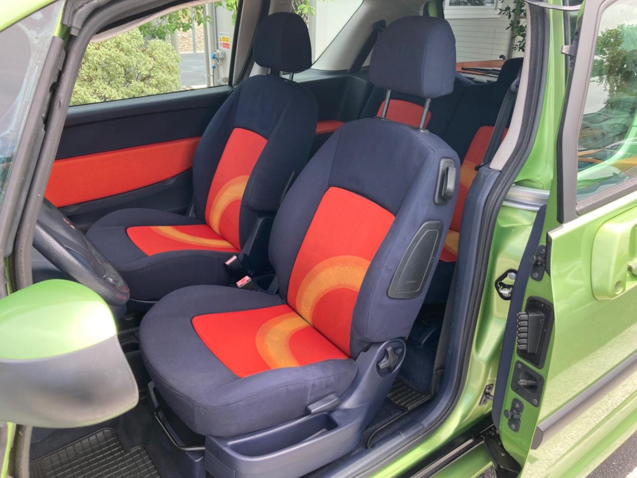 PEUGEOT 1007 1.4 HDI (KM 152.687)