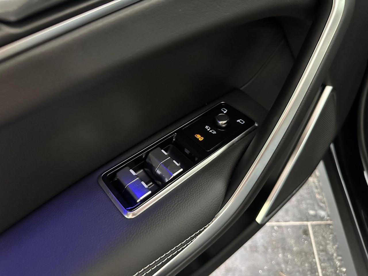 Jaguar F-Pace SE R-Dynamic AWD Navi Tetto C21 BlackPack RDynamic