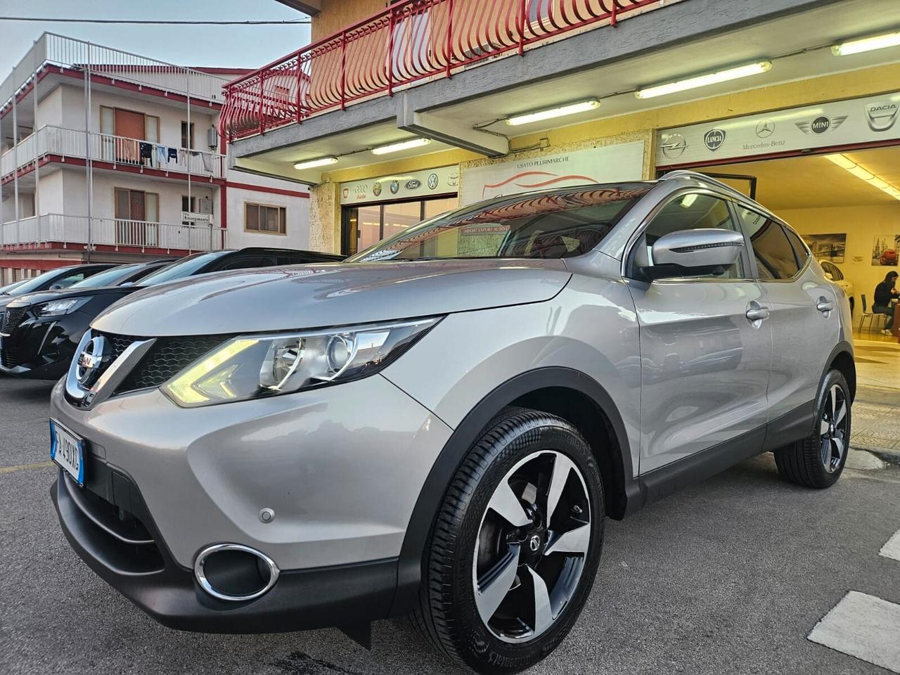Nissan Qashqai 1.2 benz. DIG-T 360° TETTO PANORAMICO