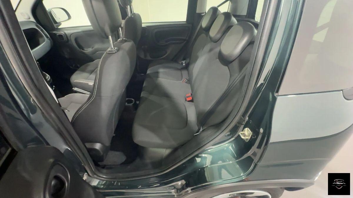 FIAT - Panda - 1.0 FireFly S&S Hybrid City Cross