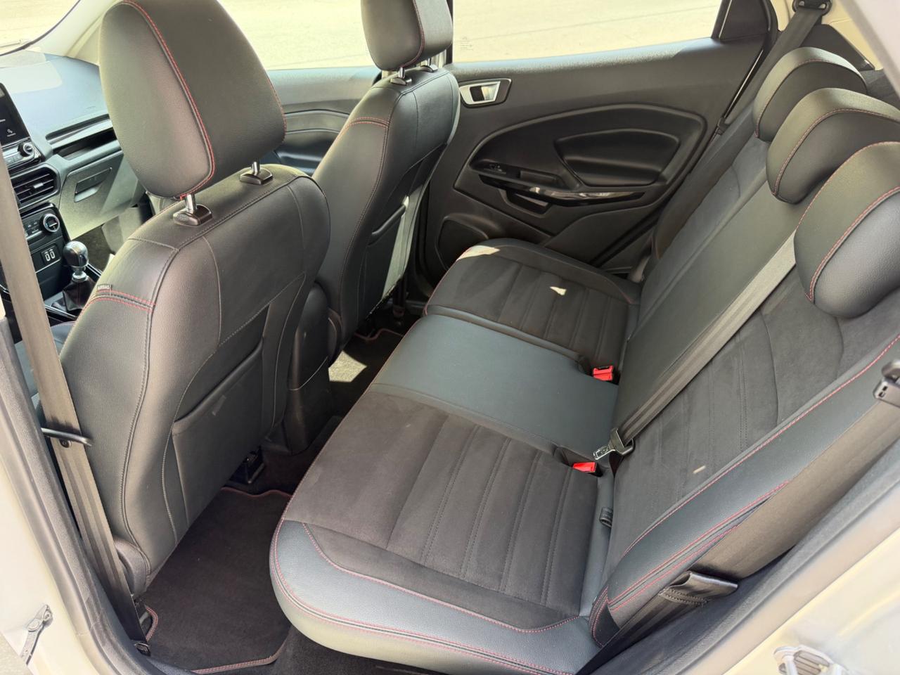 FORD ECOSPORT 1.0 ST -LINE KM 28 MILA !!!