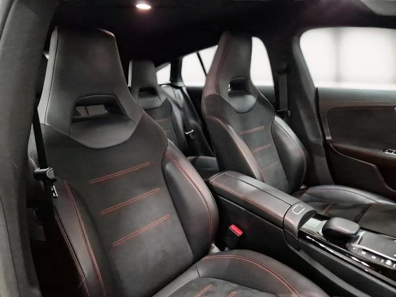 MERCEDES-BENZ CLA 180 Automatic Premium SHOOTING BRAKE
