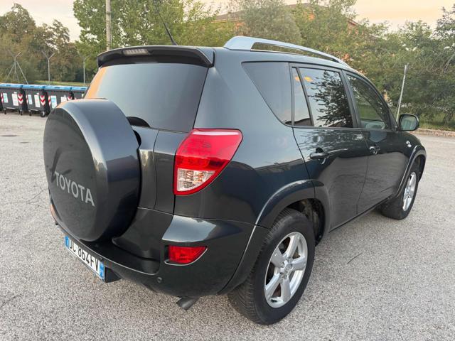 TOYOTA RAV 4 MY23 RAV4 2.2 D-4D 177 CV Luxury