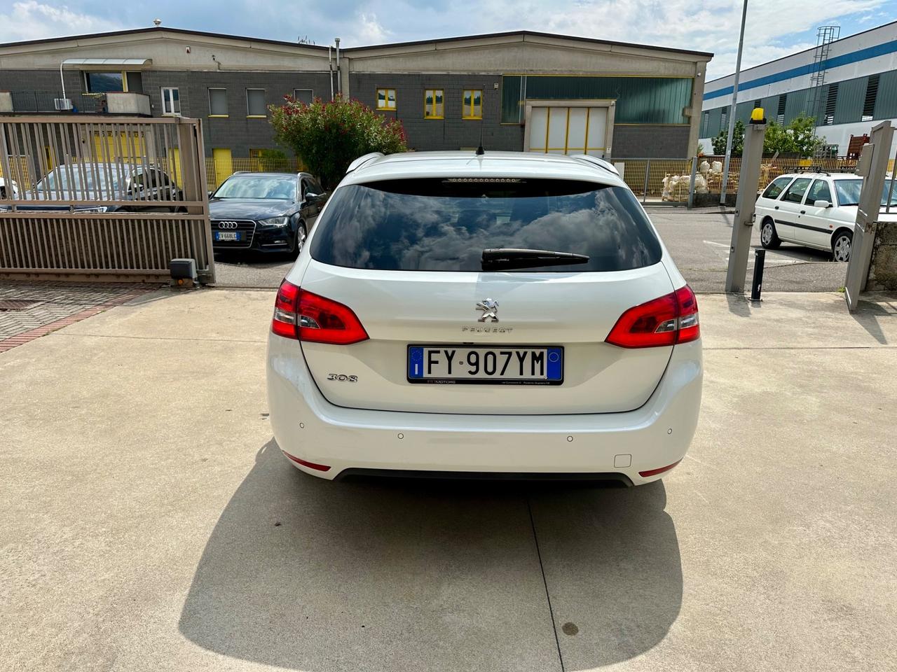 Peugeot 308 BlueHDi 130 S&S EAT8 SW Active