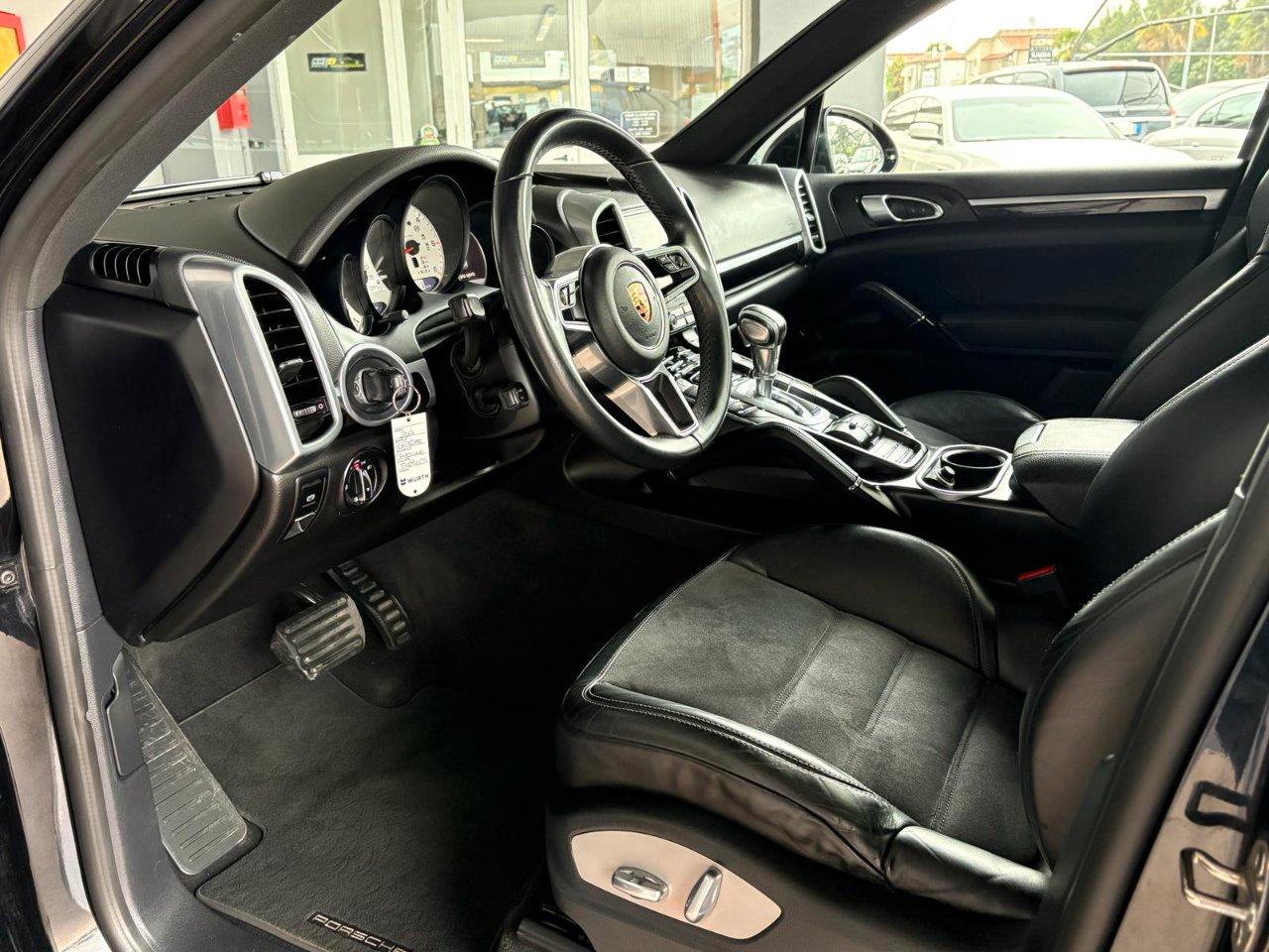 Porsche Cayenne 3.0 tiptronic