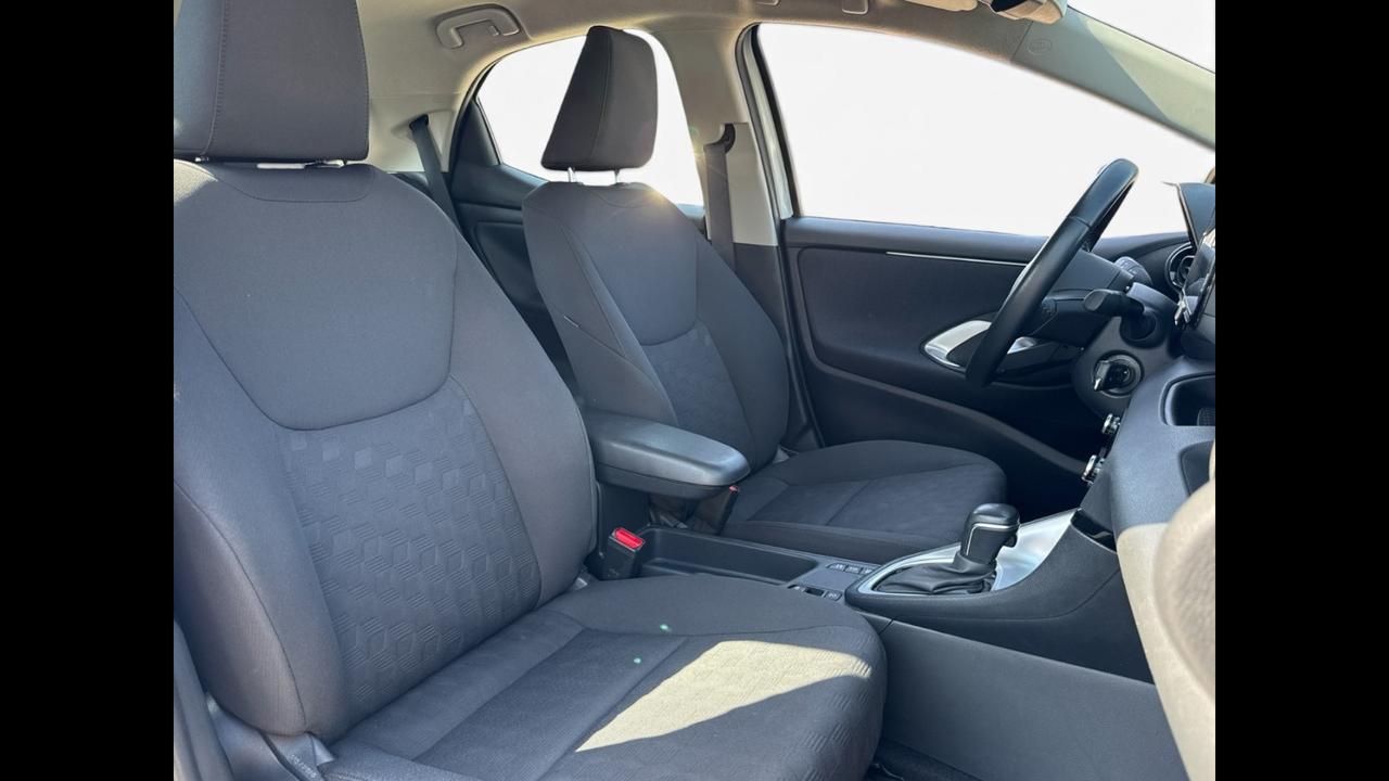 TOYOTA Yaris IV 2020 - Yaris 1.5h Active