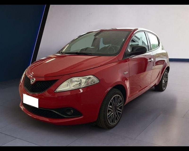 Lancia Ypsilon III 2015 1.0 hybrid Gold s&s 70cv