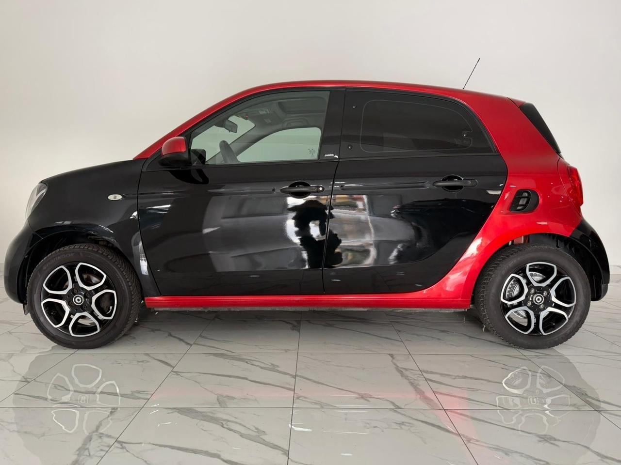 SMART FORFOUR PASSION AUTOMATICA TETTO PANORAMICO