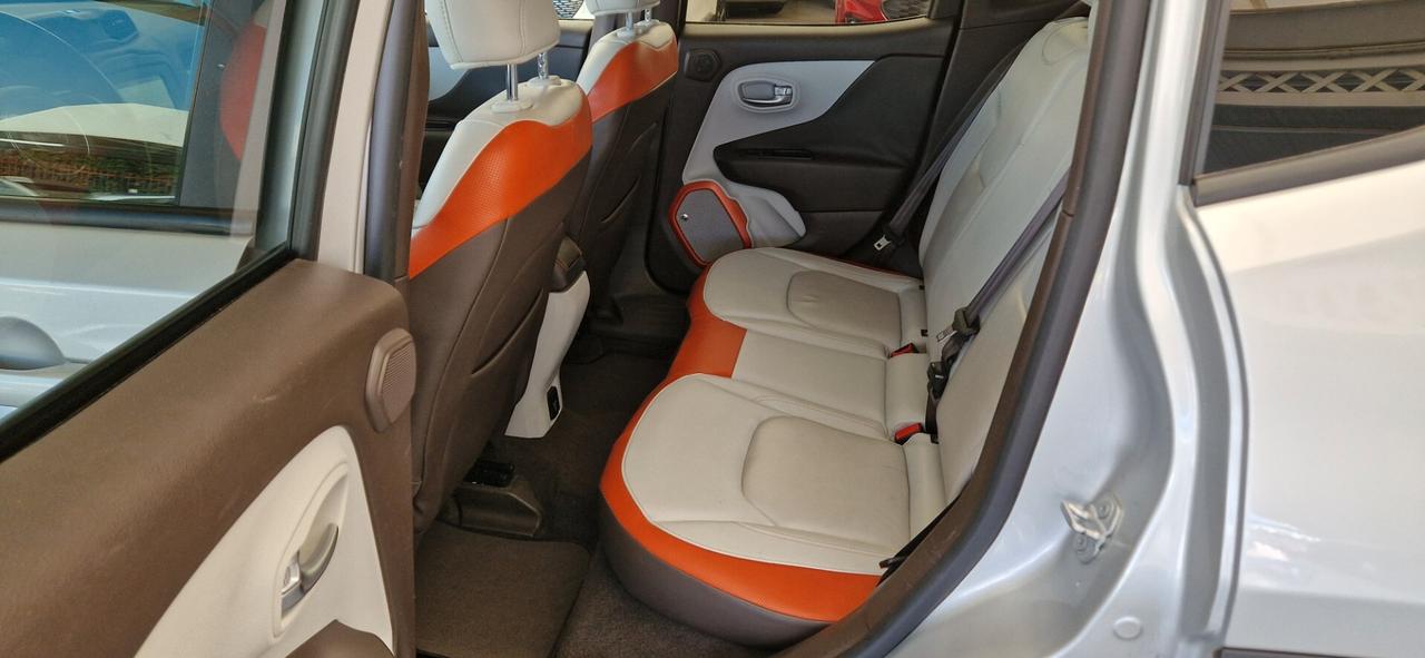 Jeep Renegade 1.6 Mjt 120cv LIMITED Beats Edition